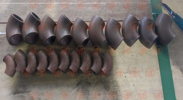 Стальные отводы